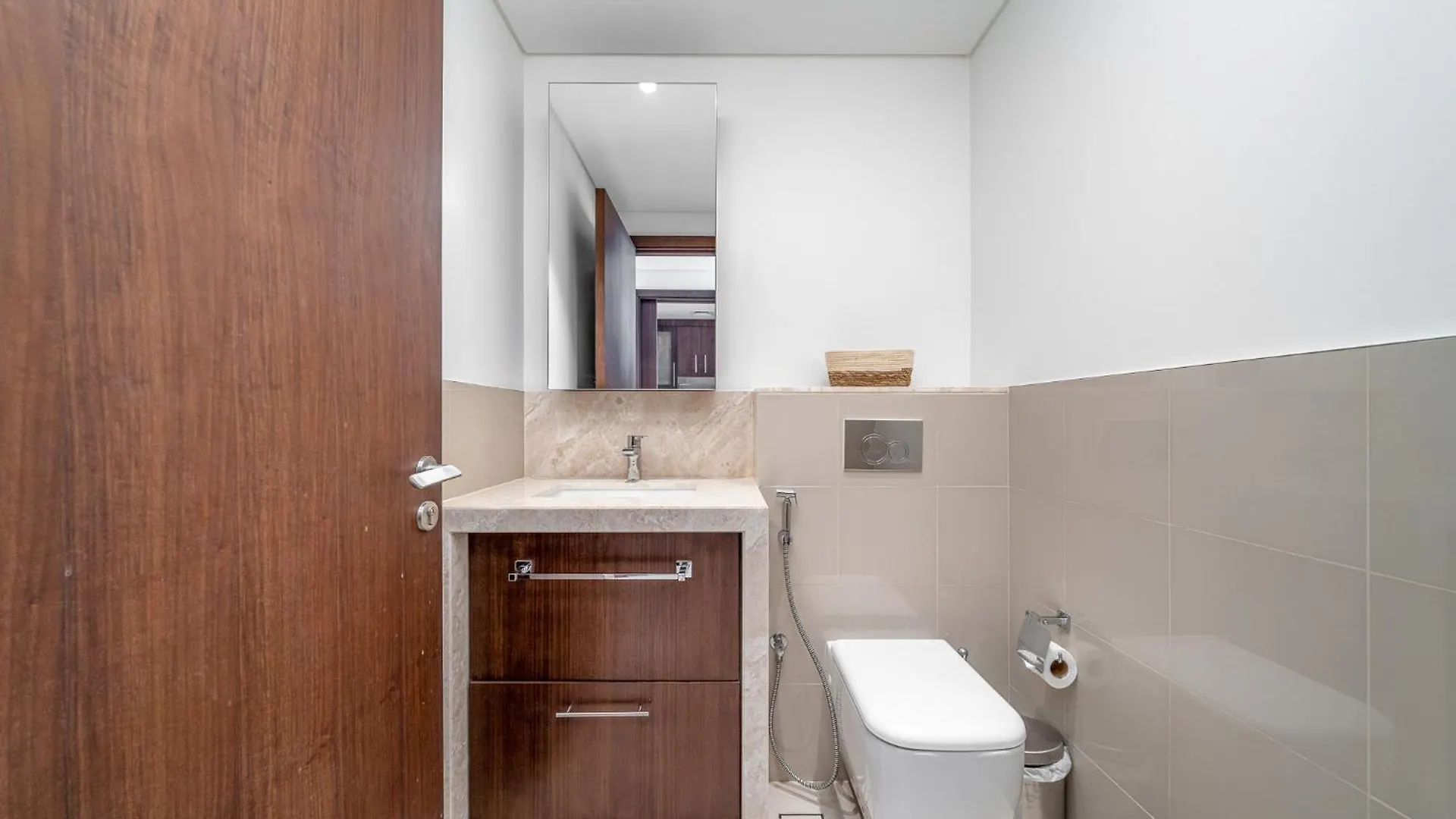 Alh Vacay - Fascinating 1 Bedroom In Boulevard Point Dubai 0*,